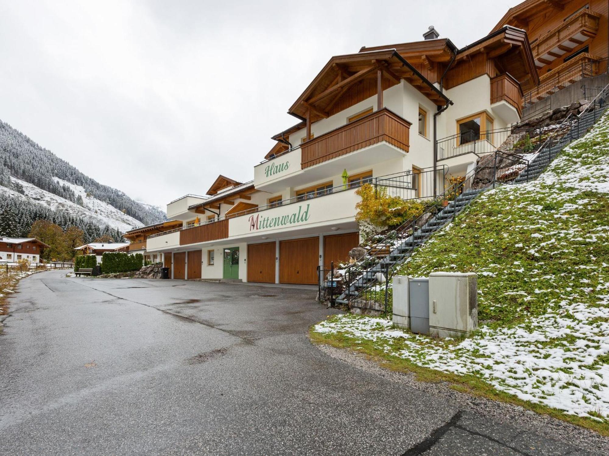 Chalet Apartment In Saalbach Hinterglemm エクステリア 写真